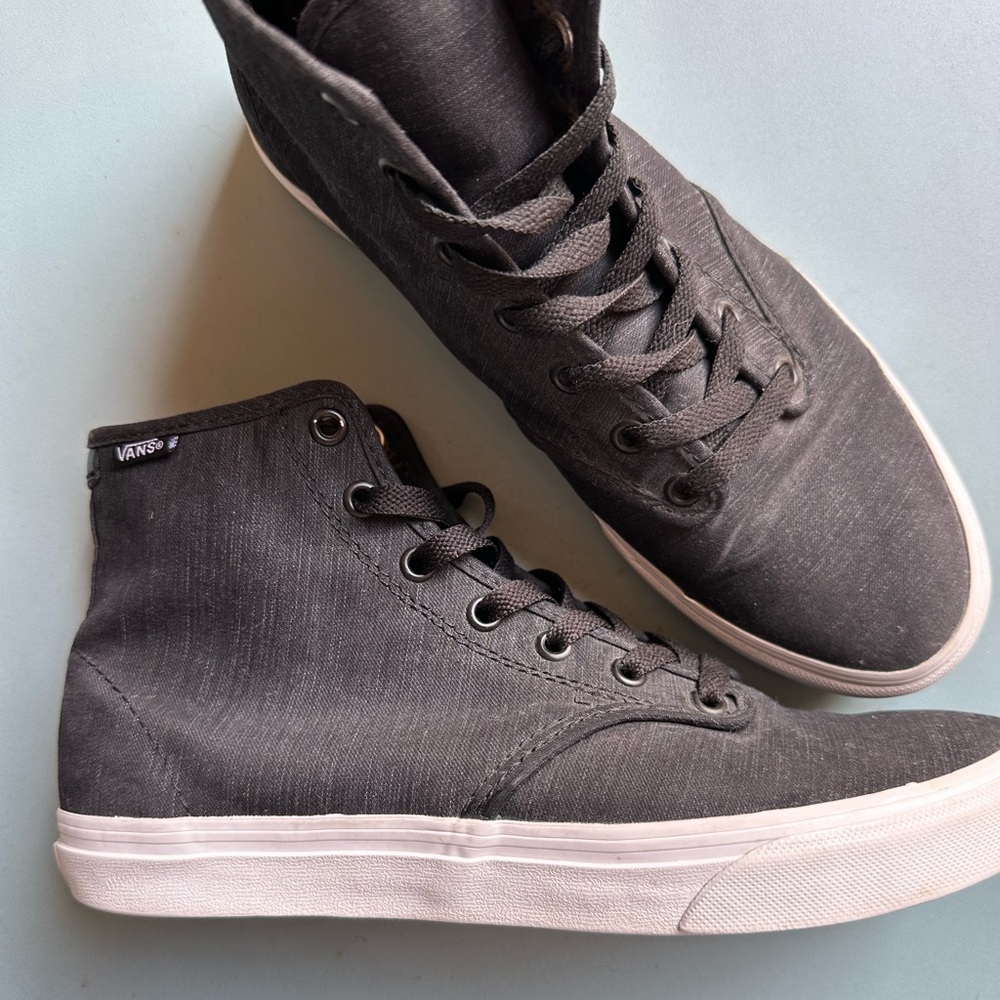 Vans Dark Gray Size 8.5 High-Top Sneakers with Floral Pattern Inside